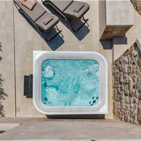 Luxury 7 Bedroom Villa with Heated Pool, Gym, Sauna, Jacuzzi and Sea Views in Dubrovnik, Sleeps 12-14